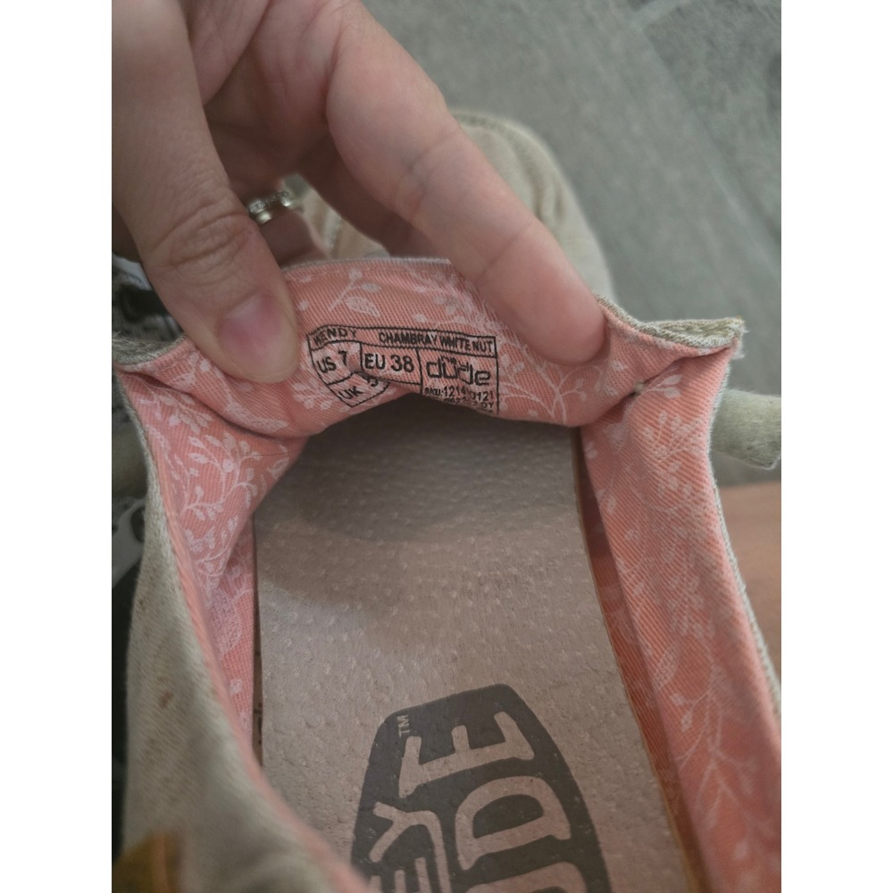Hey Dude Womens Wendy Chambray White Nut Slip On Loafers Size 7 Casual Tan Beige - Picture 6 of 9